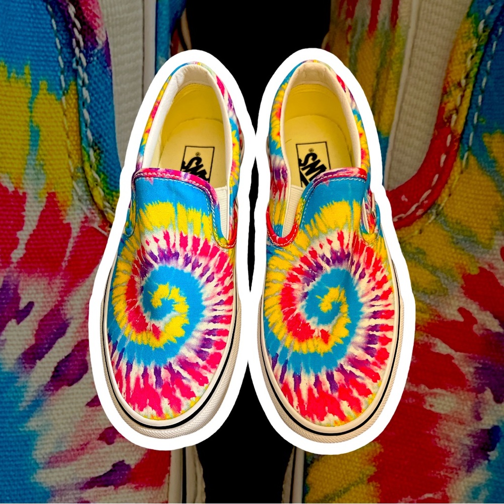 Vans classic slip on Tie-Dye (Men’s 5, Women’s 6.5)